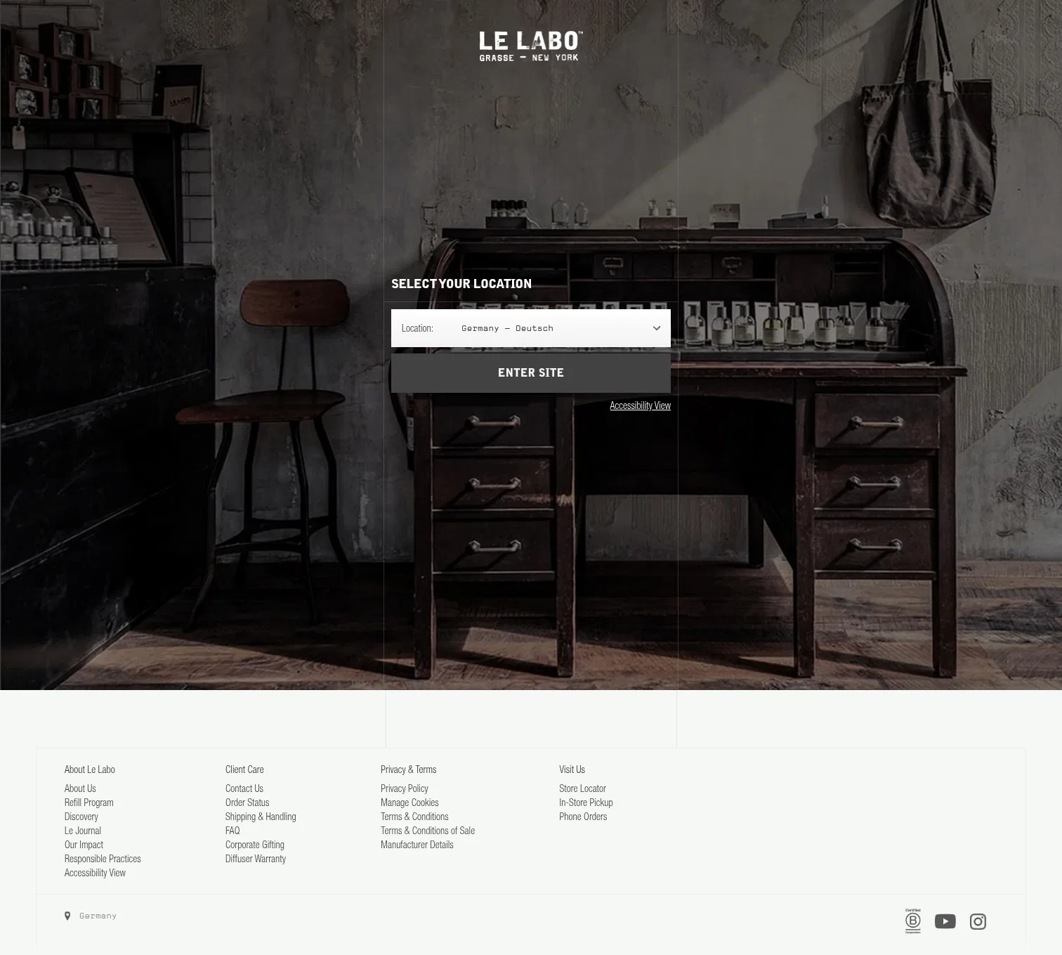 lelabofragrances.com/store-search.html on desktop, full screenshot